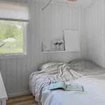 3 Bedroom Amazing In Σπίτι διακοπών Sjolund