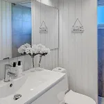 3 Bedroom Amazing In Σπίτι διακοπών Sjolund