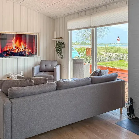 Дом отдыха 3 Bedroom Amazing In *