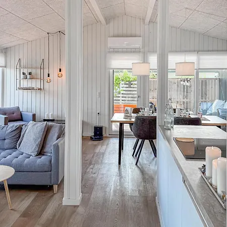 3 Bedroom Amazing In Sjolund * Binderup Strand