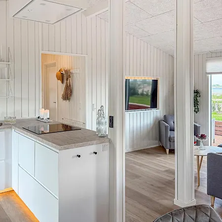 3 Roms Fantastisk Bolig I Feriehus Sjolund