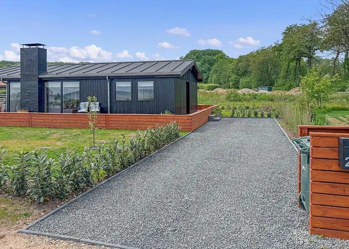 3 Bedroom Amazing In Casa vacanze Sjolund